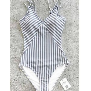 ISO: swimsuit like the one pictured